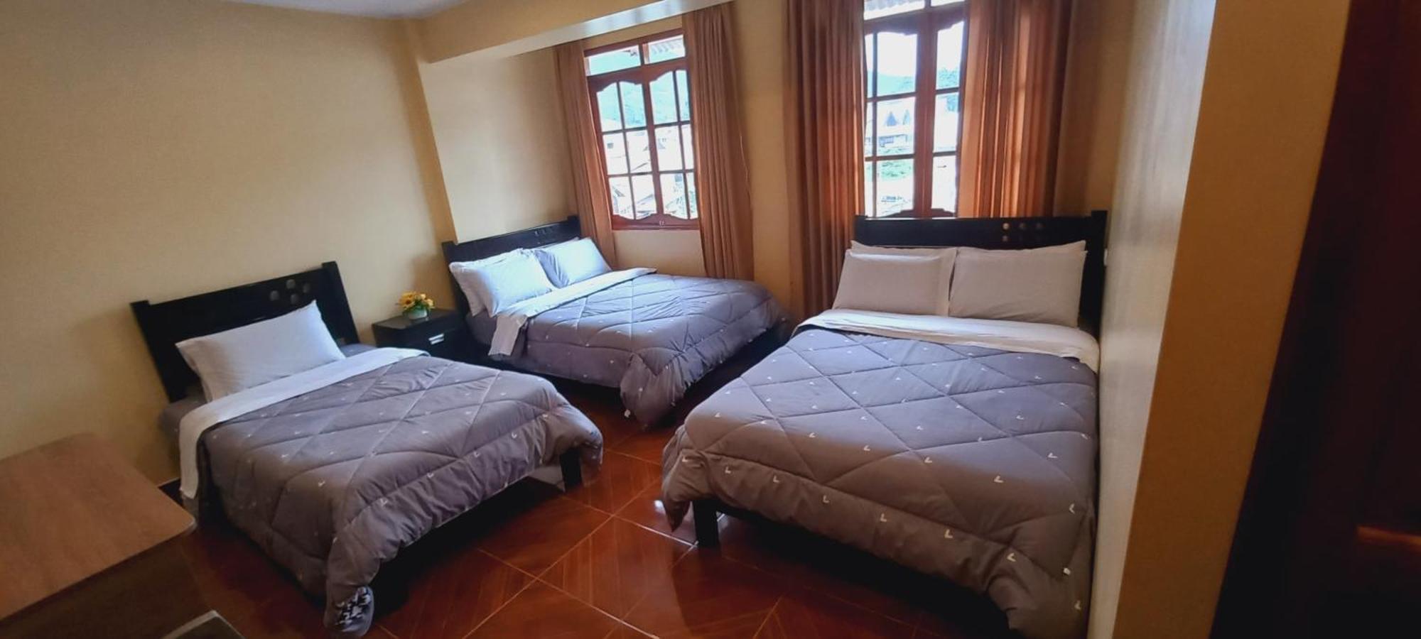 Hospedaje "Los Quetzales De Oxapampa" ภายนอก รูปภาพ